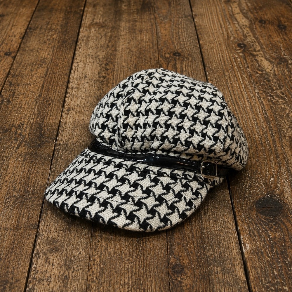 Y2K Houndstooth Baker Boy Cap with‎ Faux Leather Trim and Buckle Accent Stylish